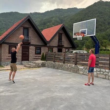 Kucica Na Drini Kod Pistaca